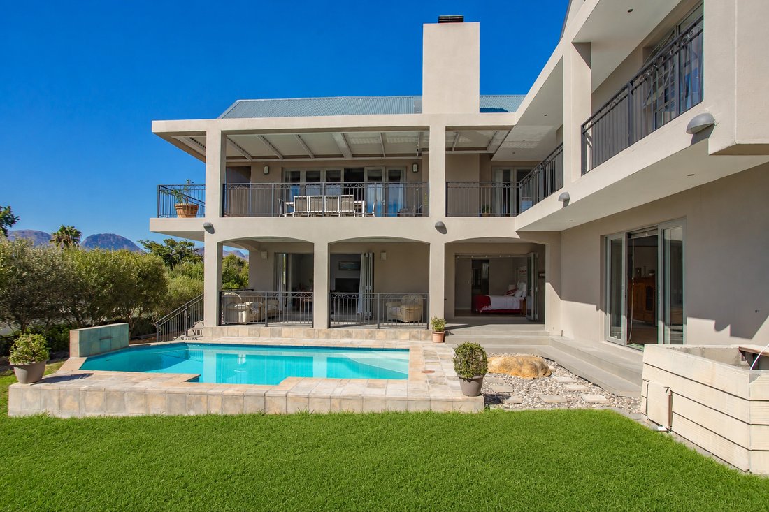 House in Paarl, Groenvlei, Western Cape 2 - 18150605