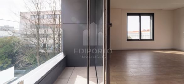 Apartment in Lordelo do Ouro e Massarelos, Porto District, Portugal 2 - 18436413