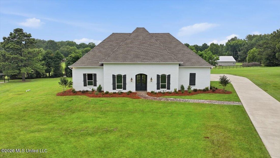 House in Flora, Mississippi, United States 1 - 18439377