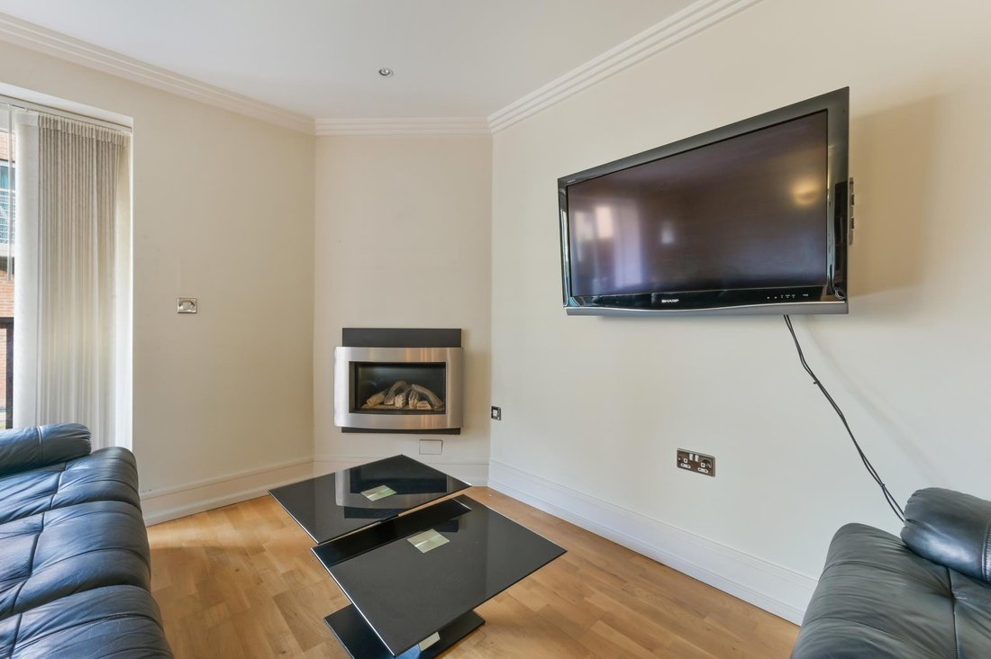 House in Little Ealing, Hounslow, England 4 - 18439009