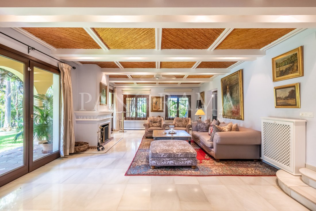 Villa in Nueva Andalucia, Marbella, Spain 2 - 10566049