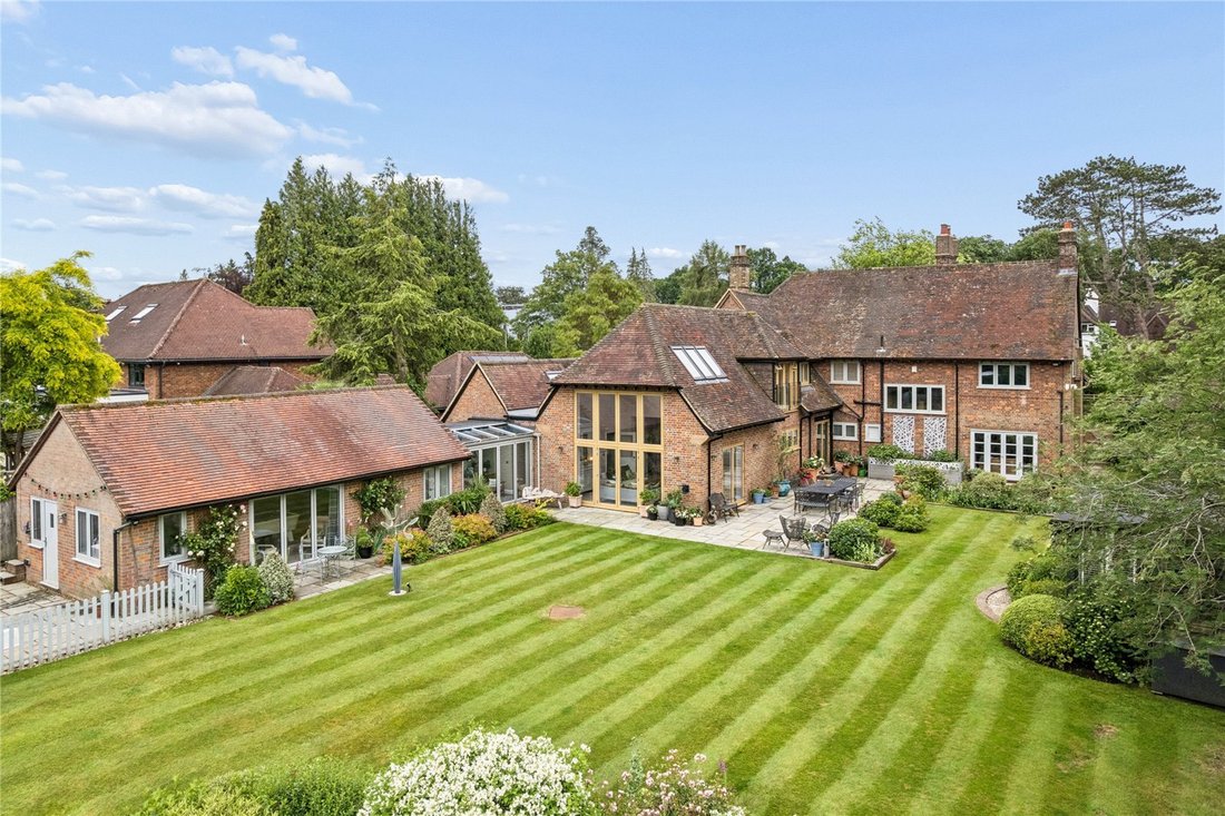 House in Amersham, England 2 - 18441012