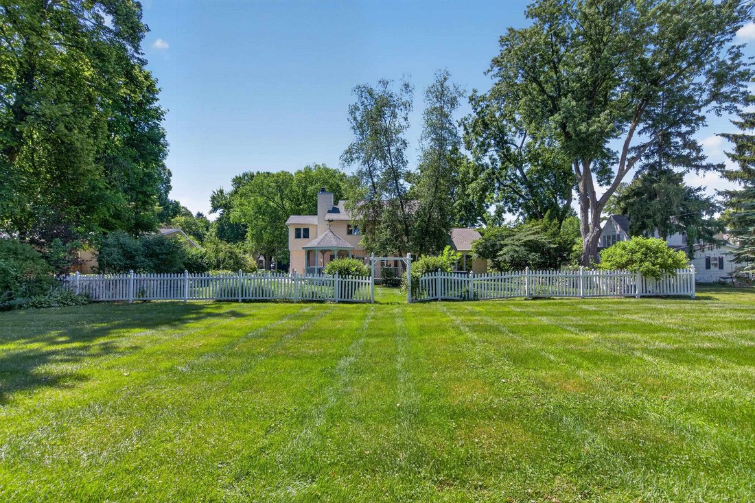 House in Monona, Wisconsin, United States 4 - 18442628