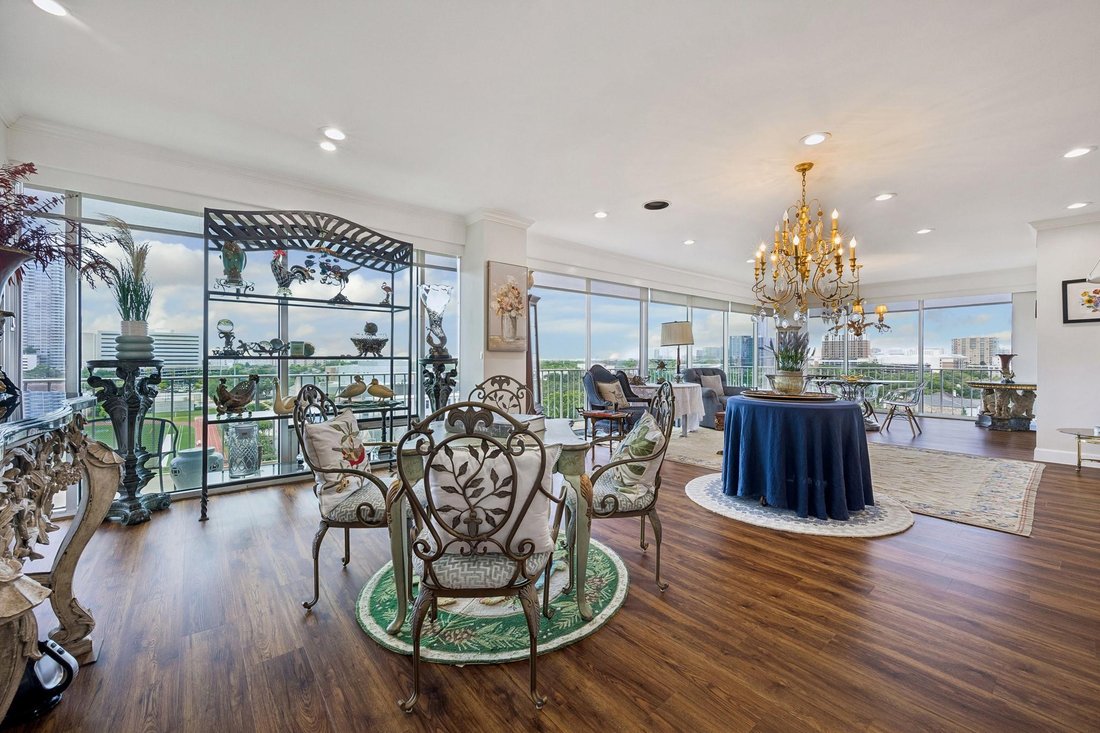 Condo in Houston, Texas, United States 5 - 18440747