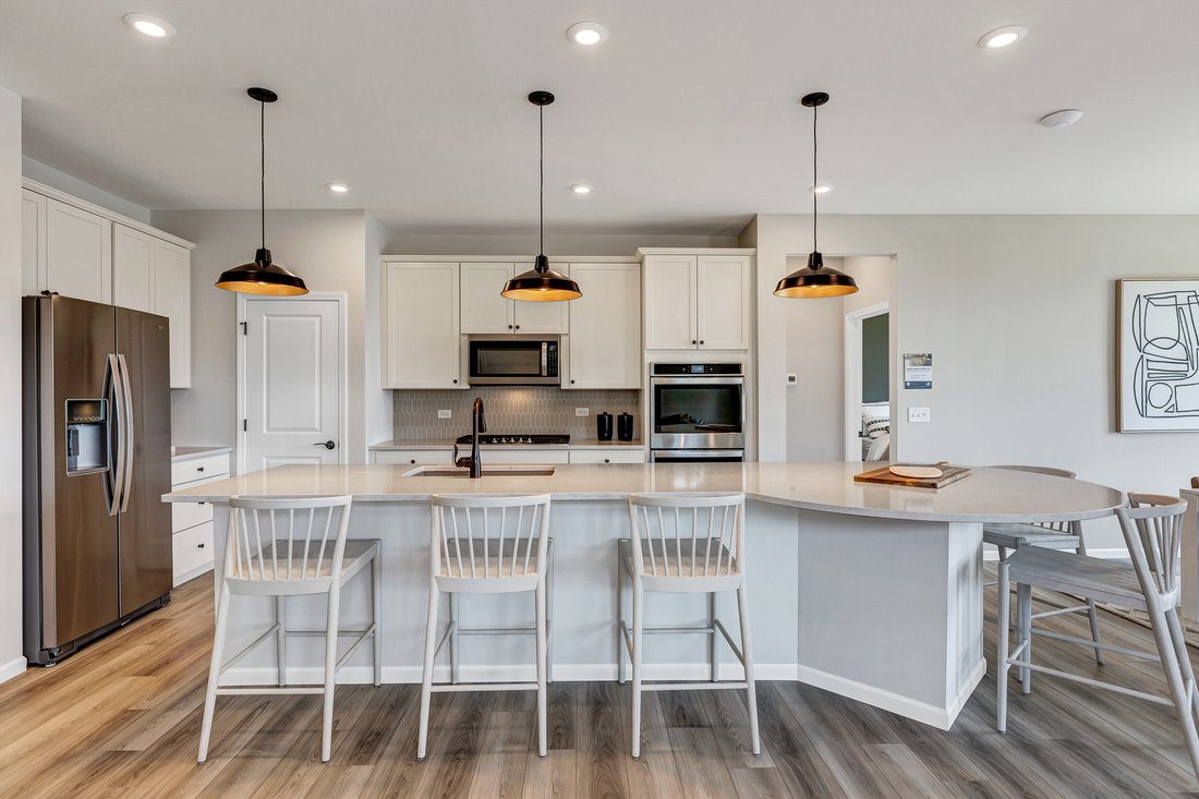 House in Lindenhurst, Illinois, United States 2 - 18440239