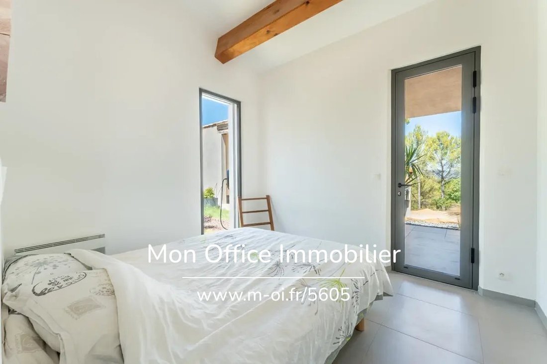 House in Trets, Provence-Alpes-Côte d'Azur, France 5 - 18437049