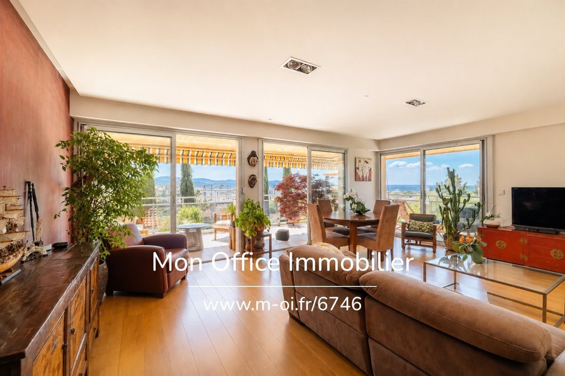 Appartement à Mazarin-Opéra-Bellegarde-Mairie, Aix-en-Provence, France 2 - 18437028