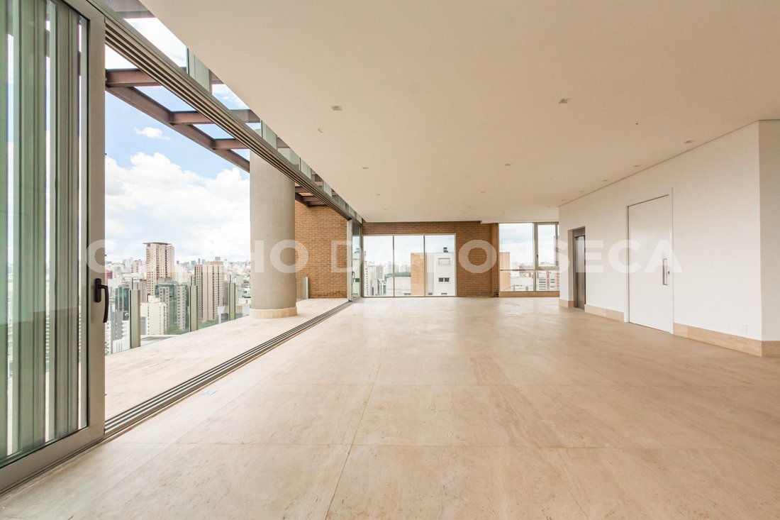 Condo in São Paulo, State of São Paulo, Brazil 1 - 17640166