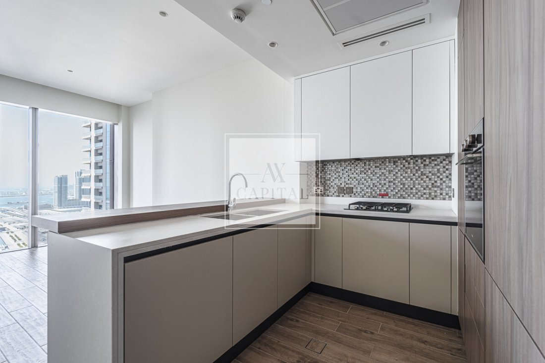 Apartment in Dubai Marina / Marsa Dubai, Dubai, United Arab Emirates 1 - 18438012