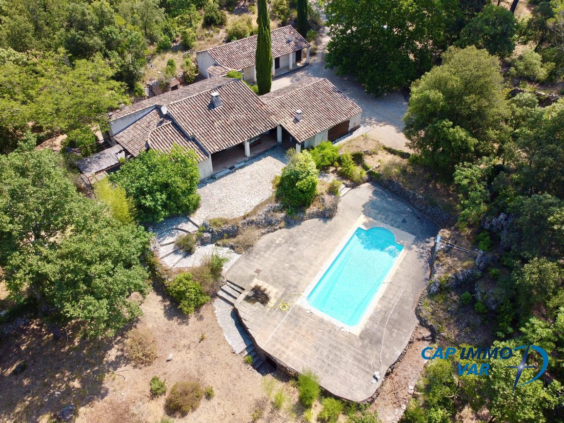 Villa in Signes, Provence-Alpes-Côte d'Azur, France 1 - 16974795