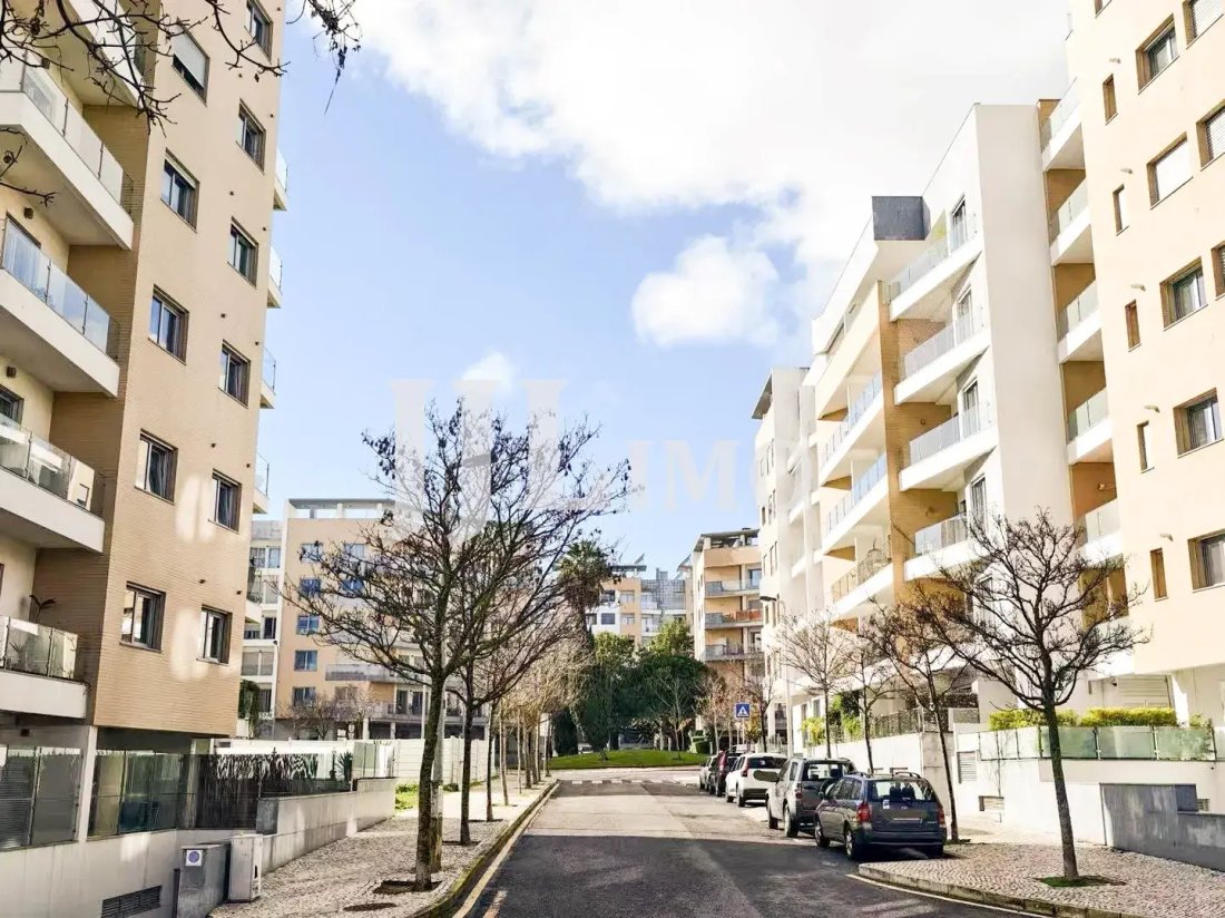 Apartment in Carcavelos e Parede, Lisbon, Portugal 1 - 18435954
