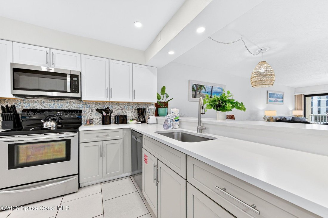 Condo in Cocoa Beach, Florida, United States 5 - 18282936