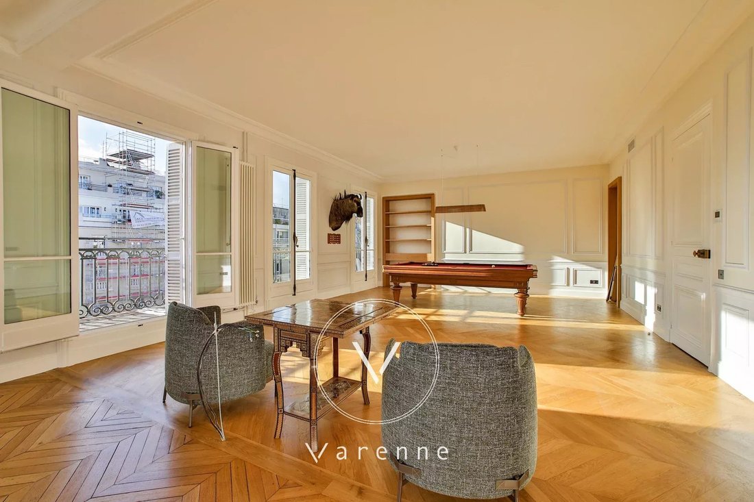Apartment in Hoche-Friedland, Paris 8e Arrondissement, Paris 5 - 18437855