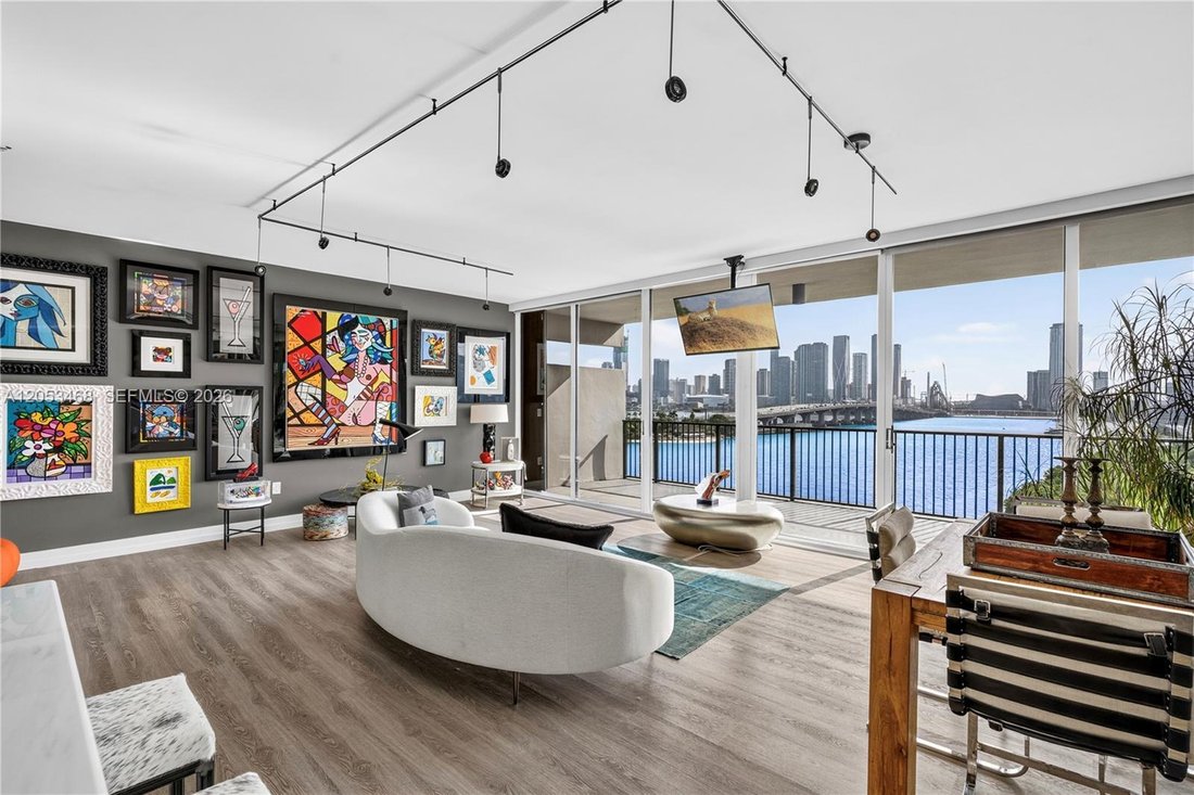 Condo in Miami Beach, Florida, United States 3 - 18440588