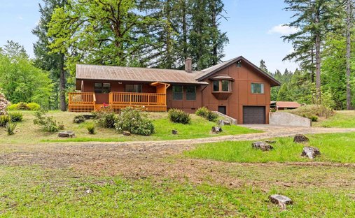 House in Marcola, Oregon, United States 1