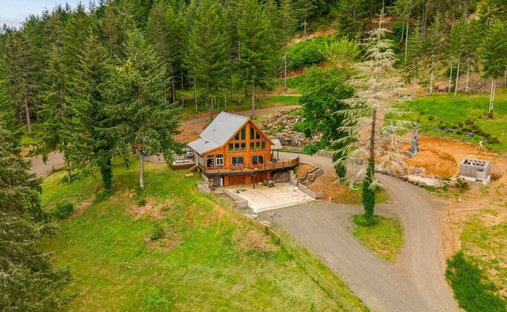 House in Veneta, Oregon, United States 1