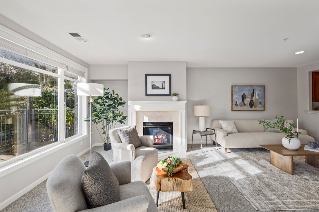 Condo in Kirkland, Washington, United States 1 - 18435450