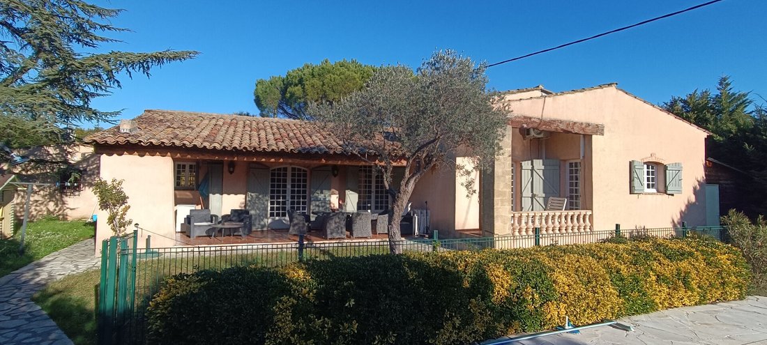 House in Partie Nord-Ferrieres-Cadenades-Rouviere, Le Muy, France 1 - 18443009