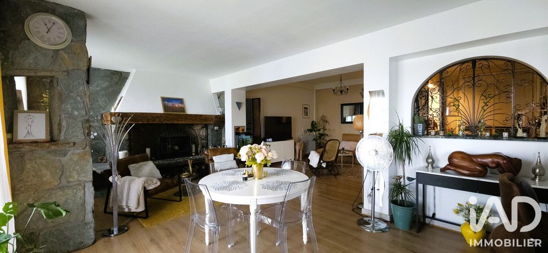 House in Chennevieres-sur-Marne, Ile-de-France, France 5 - 18414226