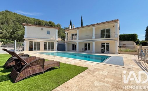 House in La Motte, Provence-Alpes-Côte d'Azur, France 1