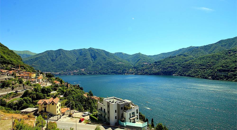 Villa in Carate Urio, Lombardy, Italy 1 - 18436368