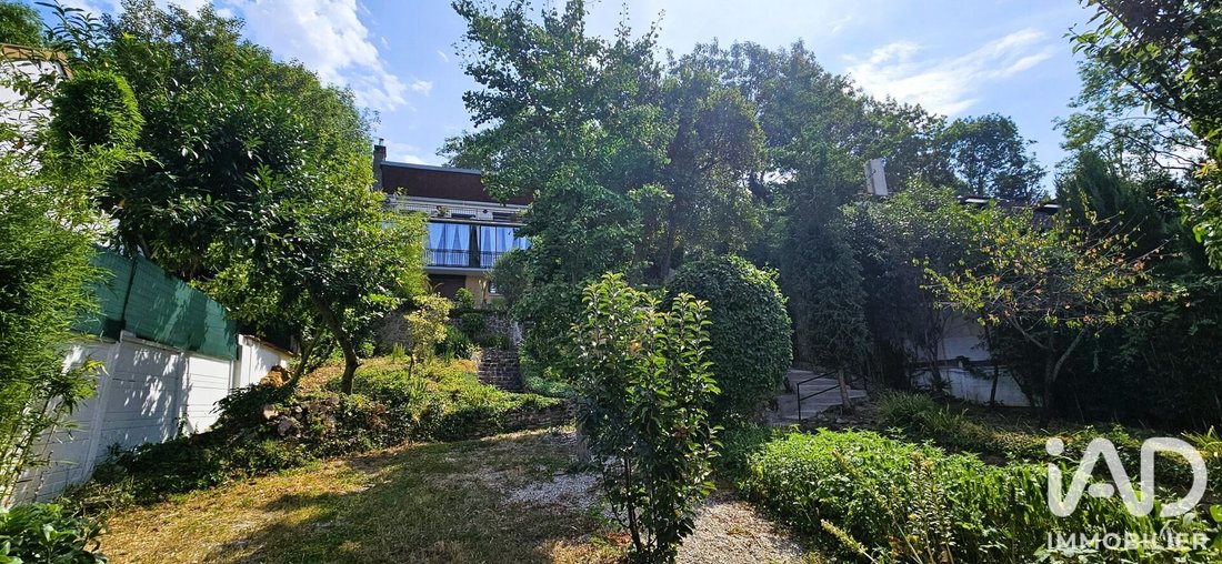 House in Chennevieres-sur-Marne, Ile-de-France, France 1 - 18414226