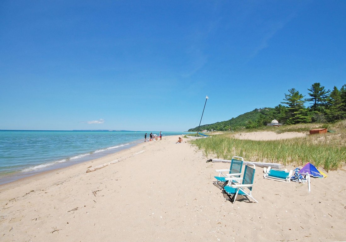Condo in Glen Arbor, Michigan, United States 3 - 18439248