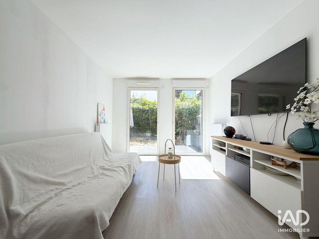 Apartment in Bois-Colombes, Ile-de-France, France 4 - 18438632
