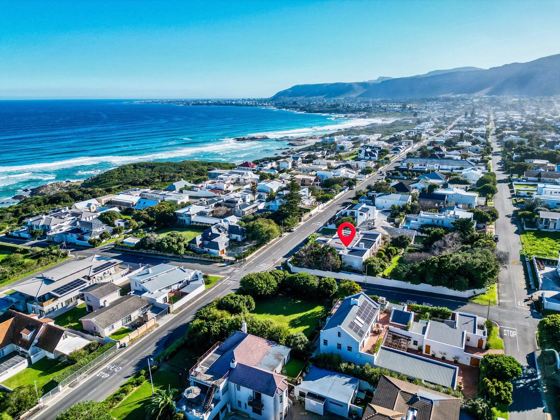 Country House in Overstrand Local Municipality, Western Cape, South Africa 5 - 18435114