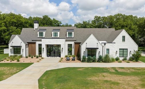 House in Granbury, Texas, United States 1
