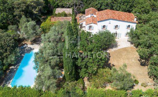 Villa in Grasse, Provence-Alpes-Côte d'Azur, France 1