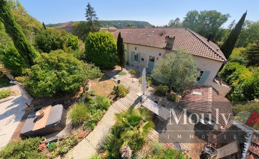 House in Montcuq-en-Quercy-Blanc, Occitania, France 1