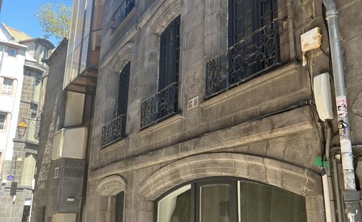 Ballainvilliers, Clermont-Ferrand, France 1
