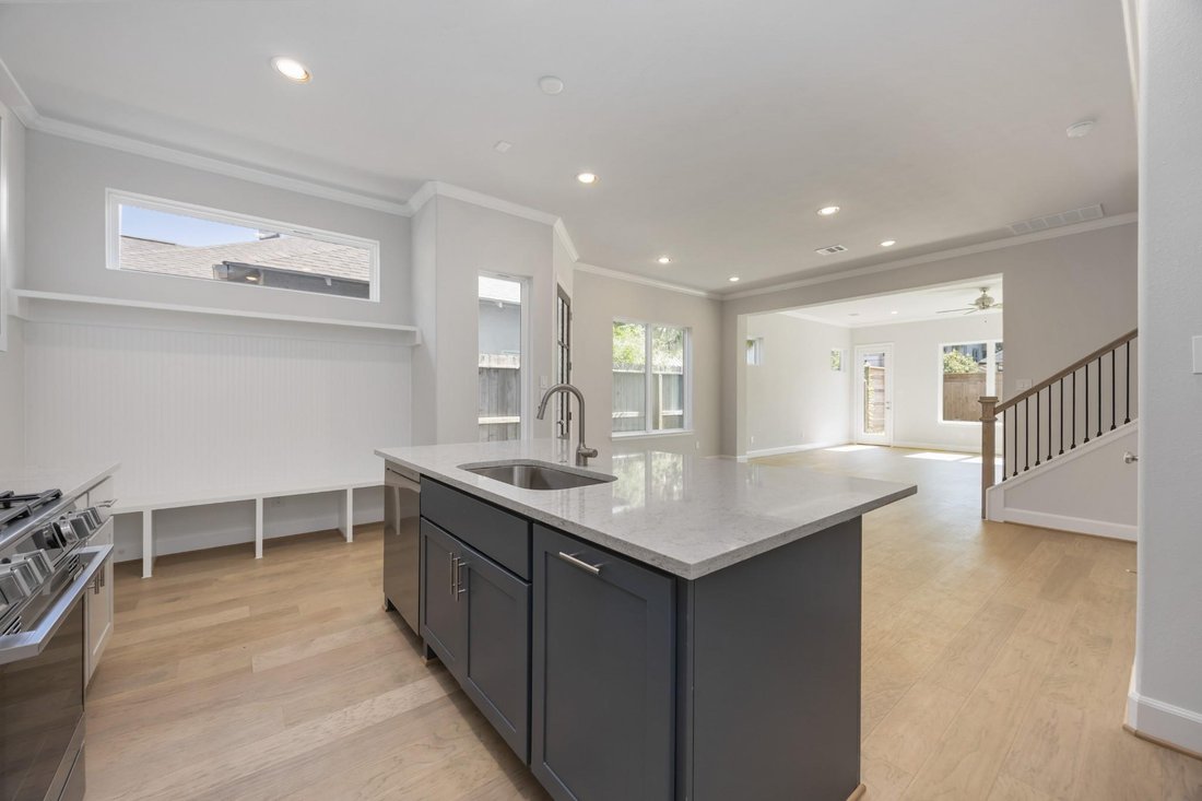 House in Houston, Texas, United States 3 - 18437393