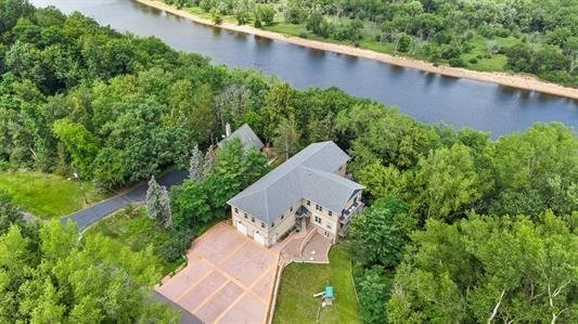 Wisconsin Dells, Wisconsin, United States 2 - 18442265