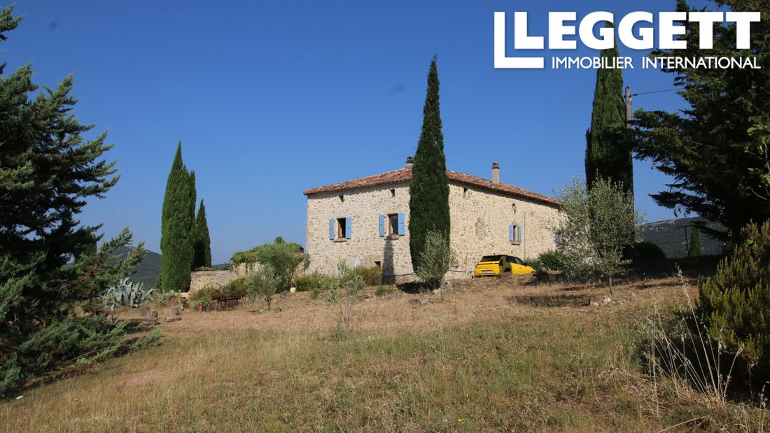 Villa in Vallon-Pont-d'Arc, Auvergne-Rhône-Alpes, France 1 - 18440968