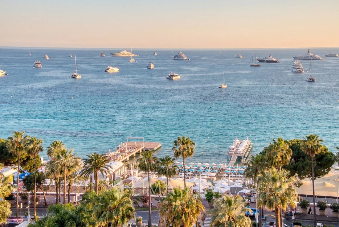 Apartment in Cannes, Provence-Alpes-Côte d'Azur, France 2 - 18437995