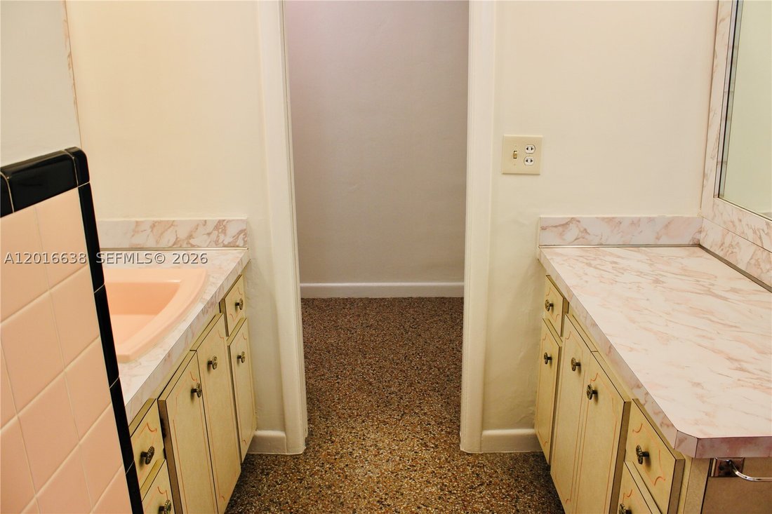 House in Coral Gables, Florida, United States 2 - 17890569