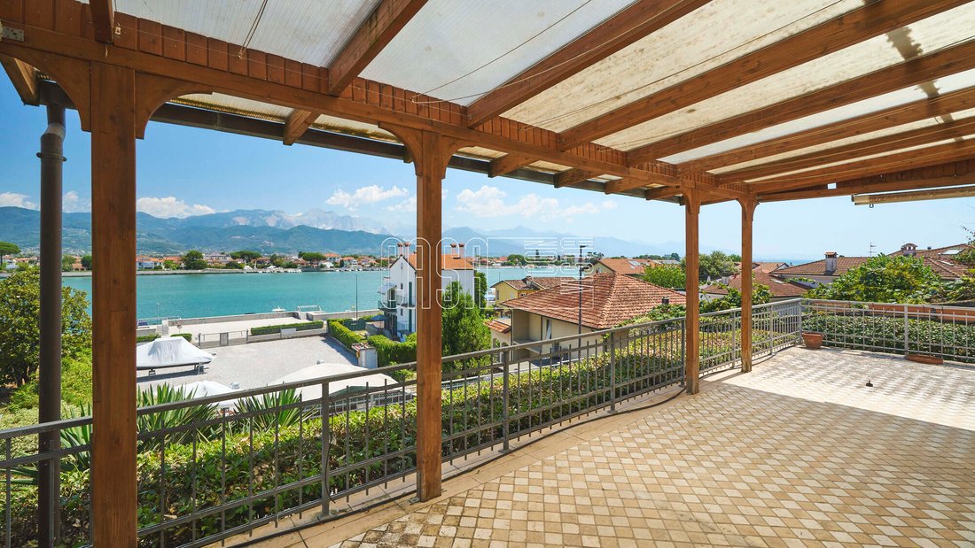 Villa in Bocca di Magra, Ameglia, Liguria 3 - 18436479