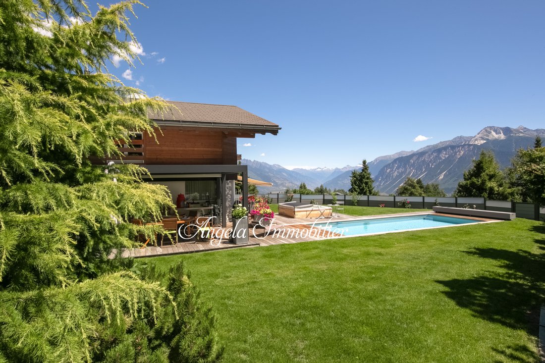 Chalet in Crans-Montana, Wallis, Schweiz 1 - 18435241