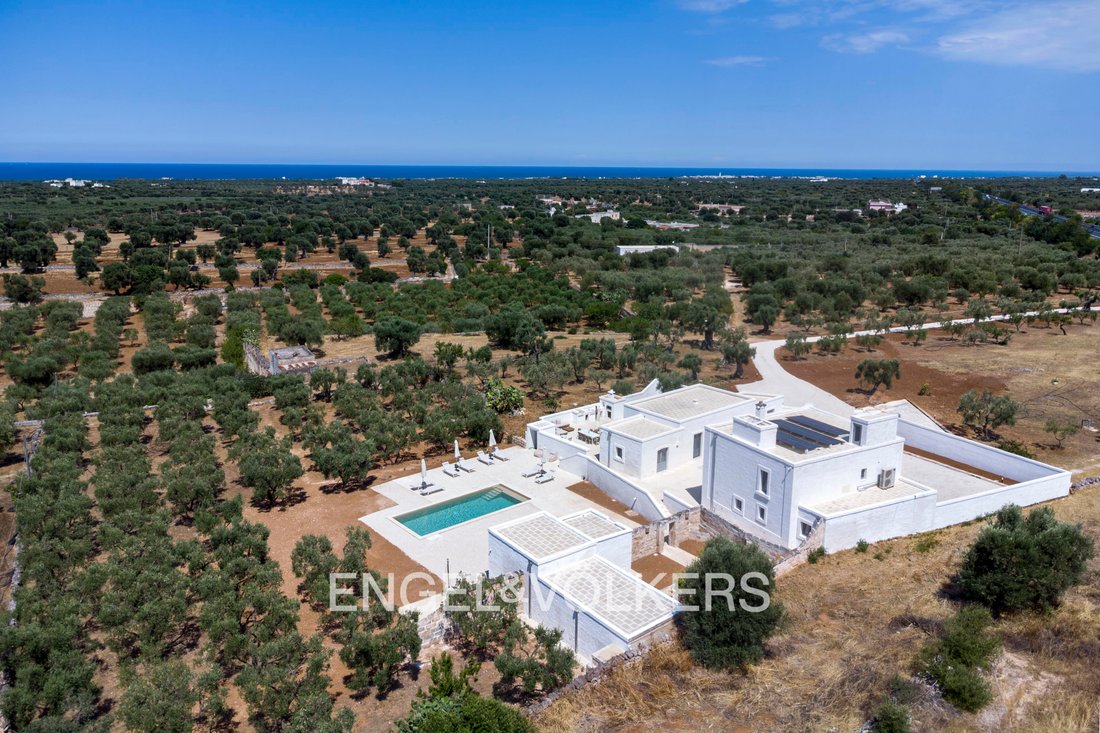 Villa in Savelletri, Selva di Fasano, Apulia 2 - 18435566