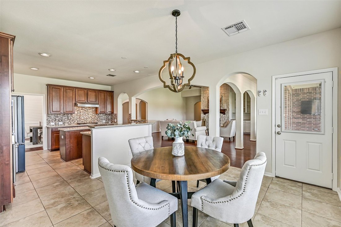 House in League City, Texas, United States 5 - 18440835