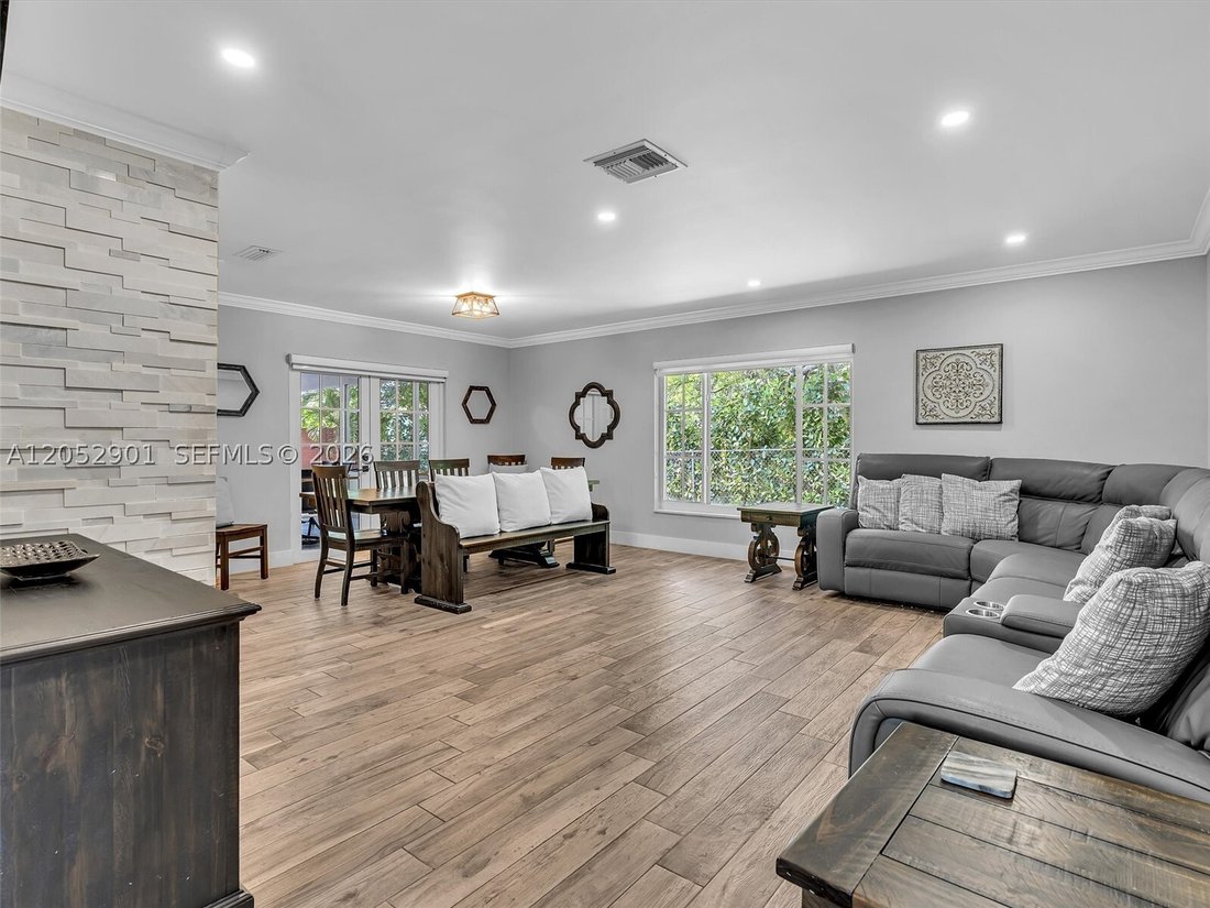 House in Davie, Florida, United States 5 - 18440031
