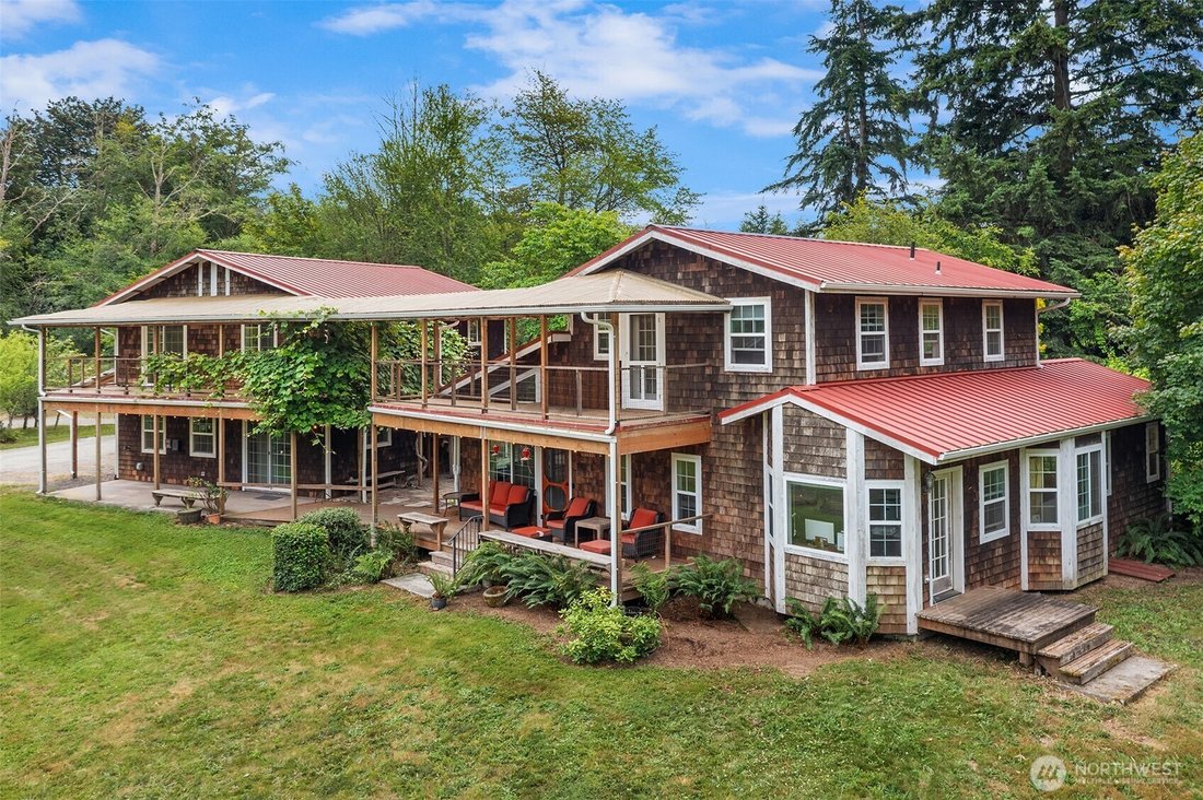 House in Vashon, Washington, United States 1 - 18441890