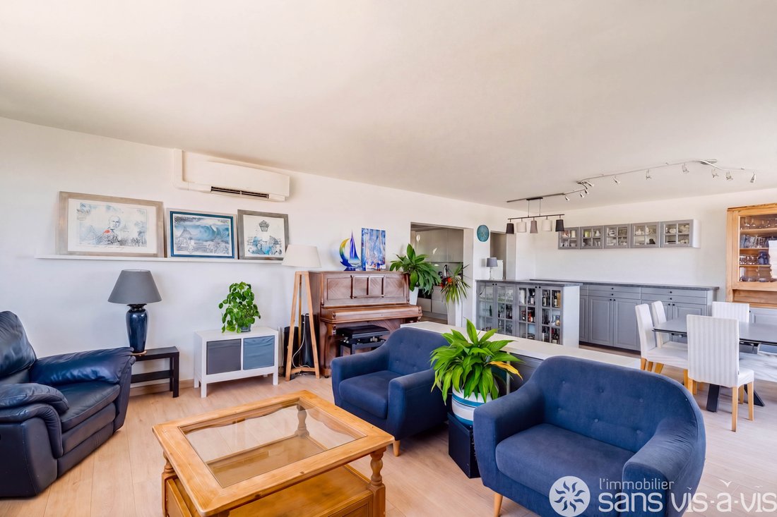 Apartment in Puteaux, Ile-de-France, France 1 - 18439641