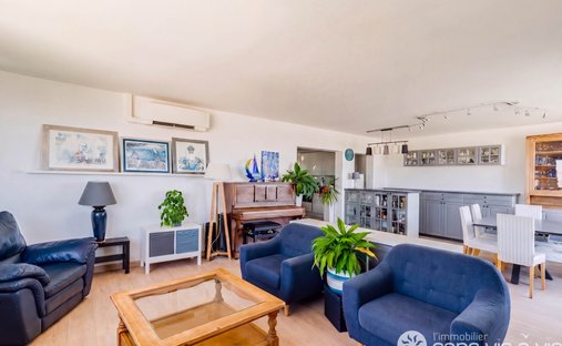 Apartment in Puteaux, Ile-de-France, France 1