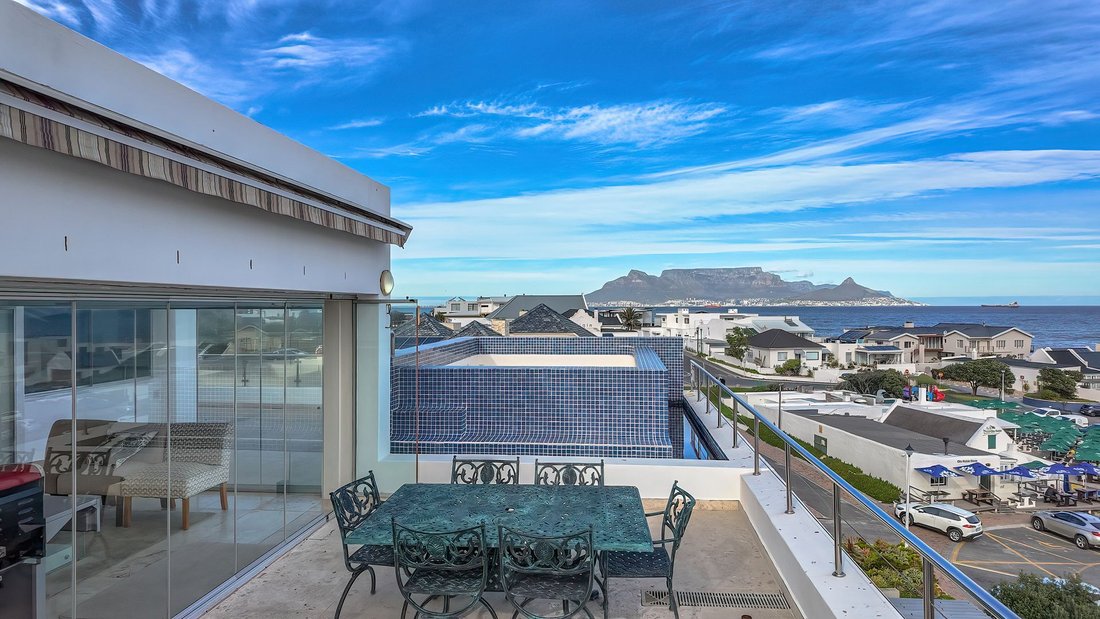 House in Bloubergstrand, Cape Town, South Africa 3 - 18441585