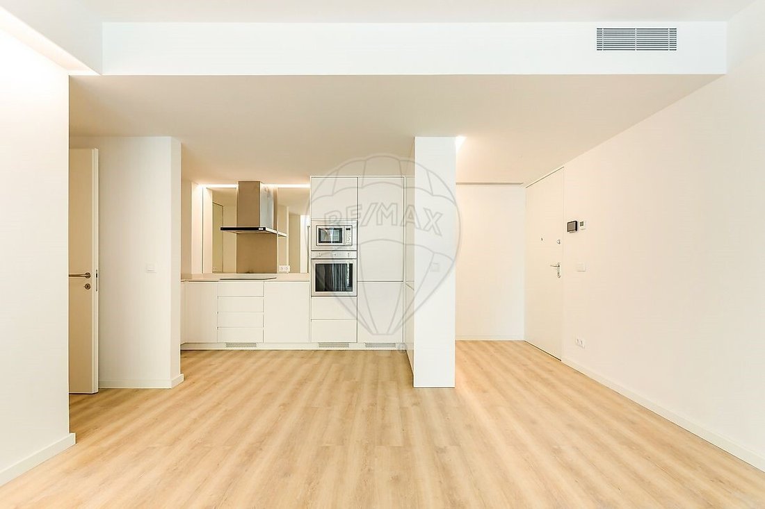 Apartment in Alvalade, Lisbon, Portugal 2 - 15956423