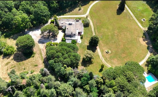 Estate in Negrepelisse, Occitania, France 1