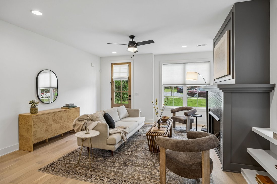 Co Op in Nashville, Tennessee, United States 5 - 18440175